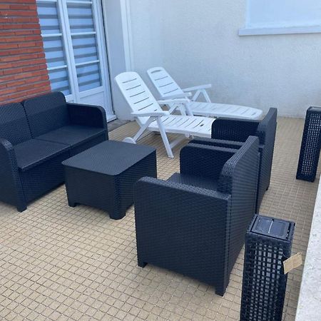 Appart Avec Terrasse Proche Plage - Classe 2 Etoiles คุกค์ ภายนอก รูปภาพ